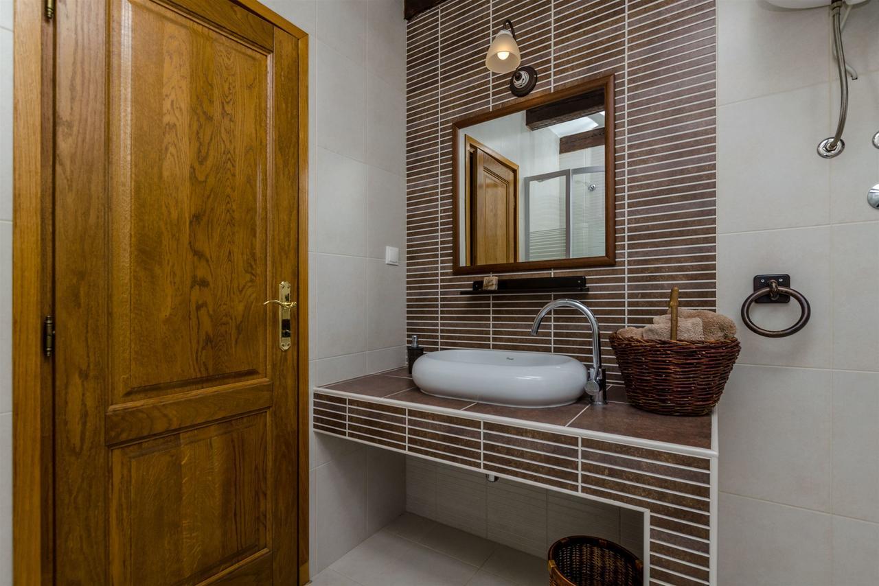 Apartments Renata Примоштен Экстерьер фото