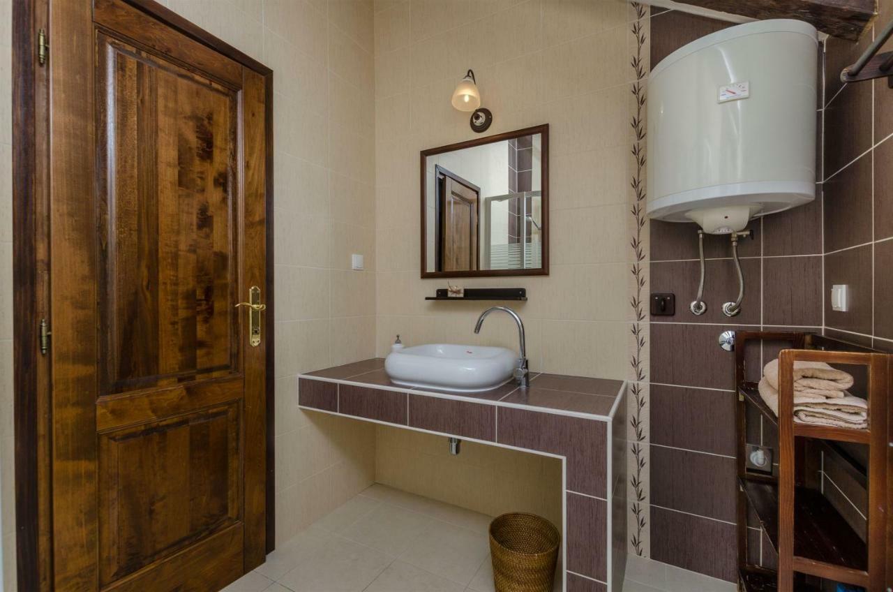 Apartments Renata Примоштен Экстерьер фото